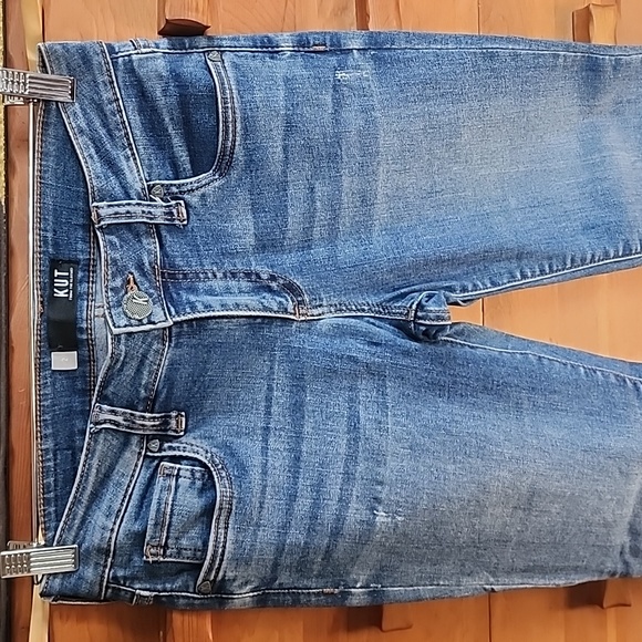 EUC Kut from the Kloth: Connie Ankle Skinny Jeans, Medium-wash, Size 2 - Picture 3 of 10